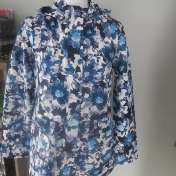 Renuar Jackets & Blazers - Anthro Renuar M raincoat jacket vest floral DYT T2